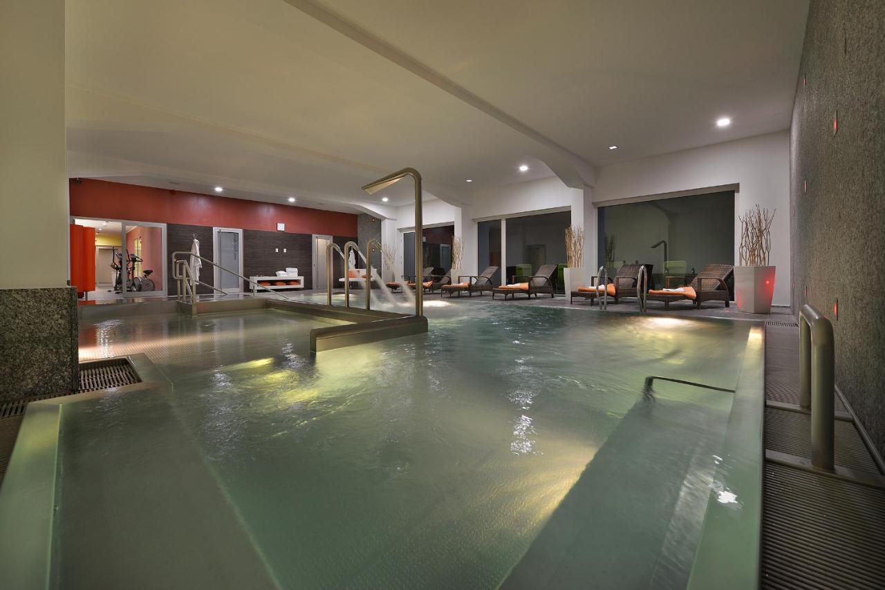 יאנסקה לזנה Omnia Hotel Relax & Wellness מראה חיצוני תמונה