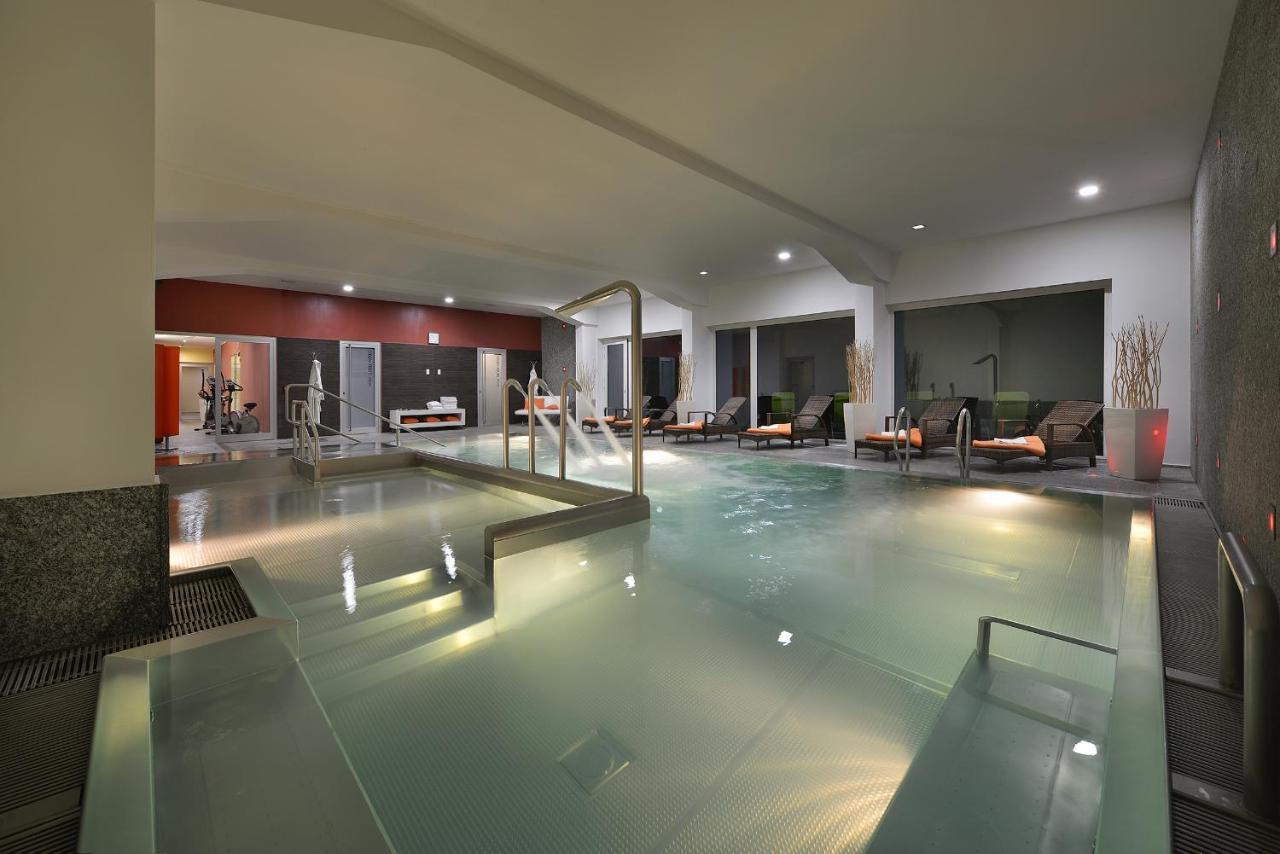 יאנסקה לזנה Omnia Hotel Relax & Wellness מראה חיצוני תמונה